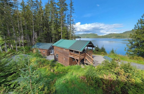 Whale Pass Apartment | Ocean front 1-bedroom apartment in enchanting Whale Pass with strong WiFi