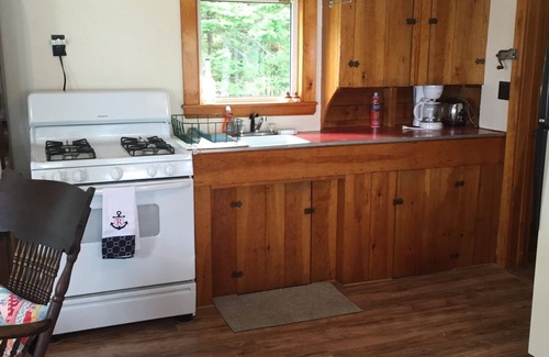 Steuben Cabin | Ocean front 1 bedroom cabin steps from the ocean