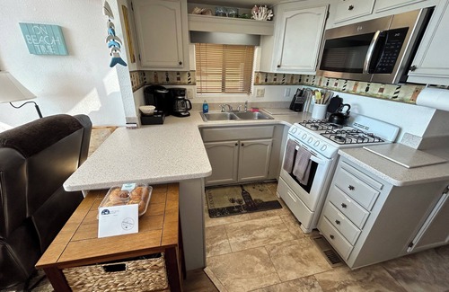 Smith River Cabin | Ocean Front Cabin 14 with Private Jacuzzi & Gorgeous Views (Private Beach Owned by White Rock Resort)