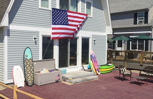 Green Harbor-Cedar Crest House | Ocean Front Duxbury Beach Summer Rental.