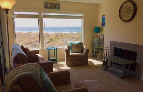 Pajaro Dunes Condo | Ocean Front Pajaro Dunes Shorebirds 2nd Floor, Sleeps 6, Views of Monterey Bay