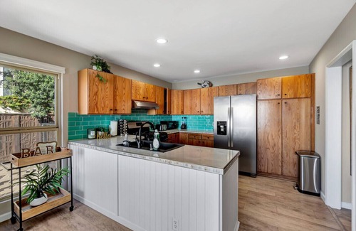 Diamond Crestview Villa | OCEAN FRONT! Private stairs from home to BEACH! B