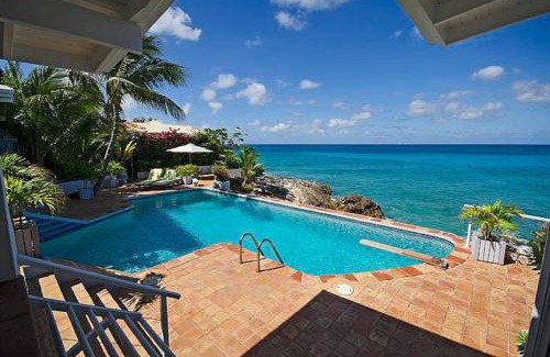 Pelican Key Villa | Ocean front villa, pool, private ocean snorkeling