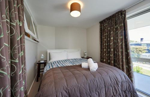 Kaikoura House | Ocean & Mountain Views Spacious Home