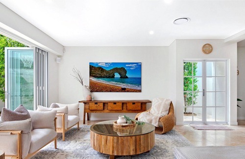 Mermaid Beach House | Ocean Oasis (Heated Pool)