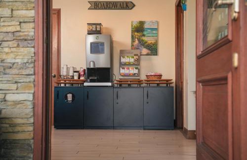Carlsbad Village Hotel | Ocean Palms Beach Resort
