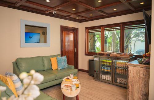 Carlsbad Village Hotel | Ocean Palms Beach Resort