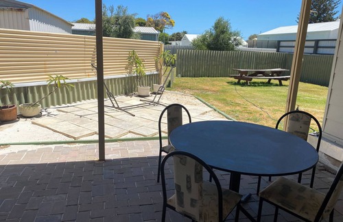 Lancelin House | Ocean Spray is a unique & cosy Lancelin beach home