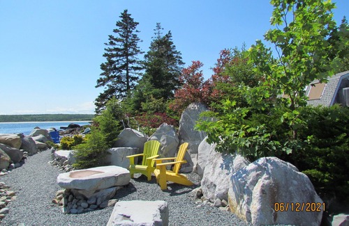 Summerville Centre Cottage | Ocean Surf Cottage at Summerville Beach