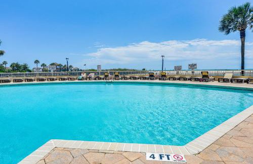 Briarcliffe Acres Apartment | Ocean View and Pool Access Condo in Myrtle Beach