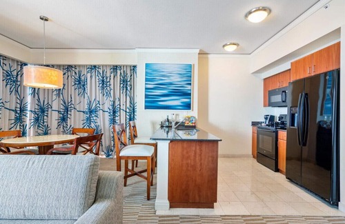 Sunny Isles Beach Hotel | Ocean View Apartment w/Kitchen in Luxury Beach Resort