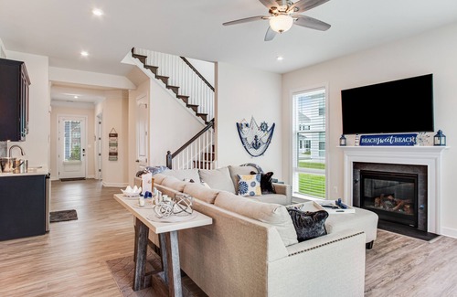 Frankford House | Ocean View Beach Club stylish home with outdoor pool, fast WiFi, & wet bar