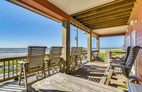 Crystal Beach House | Ocean View Easy Breezy Crystal Beach Getaway!
