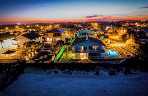 New Smyrna Beach Apartment | Ocean View Escape in this 2 bedroom 2 bathroom Condo