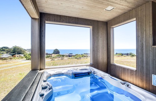 Sea Ranch House | Ocean-View Home Near Pebble Beach with Private Hot Tub, Shared Pool, & WiFi