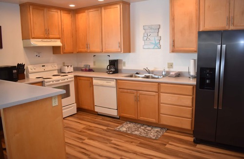 Bandon House | Ocean View Home W/Direct Beach Access