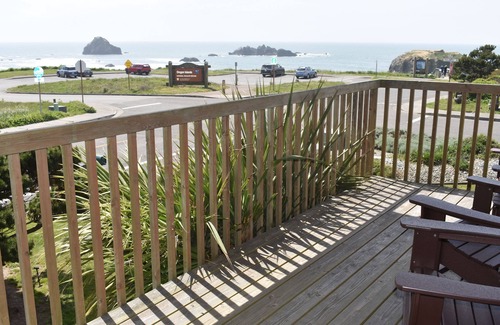 Bandon House | Ocean View Home W/Direct Beach Access