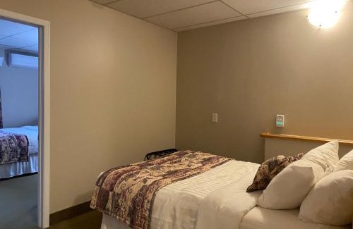 Rocky Harbour Hotel | Ocean View Hotel