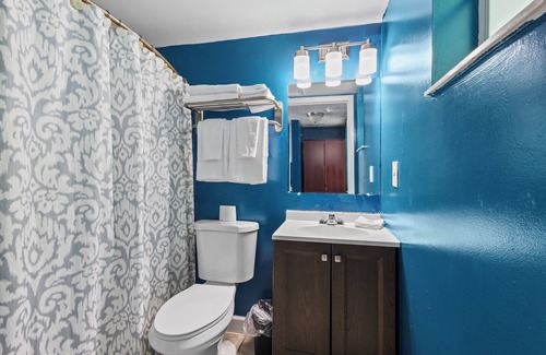 Fort Pierce Hotel | Ocean View Hotel Room with Balcony- 2 Full Beds