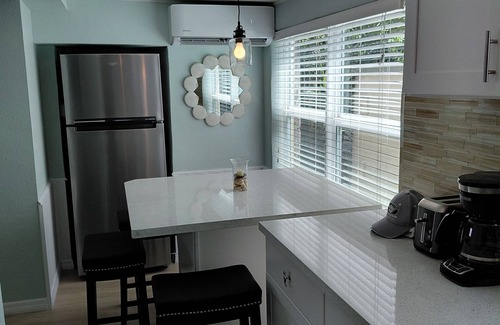 Windley Key House | OCEAN VIEW Islamorada 1/1 newly refreshed concrete house, & tiki in Islamorada