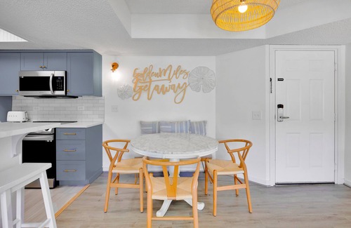 Saint Simons Island Condo | *Ocean View*| Newly Updated | Free Bikes
