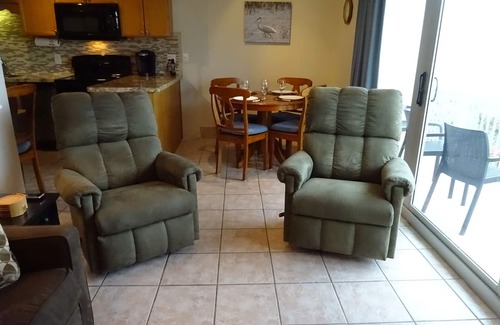 South Padre Island Condo | Ocean View of Beautiful Sunrises over the Gulf - Beach out the Back Door