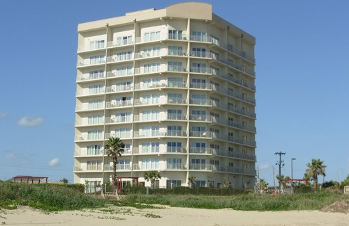 South Padre Island Condo | Ocean View of Beautiful Sunrises over the Gulf - Beach out the Back Door
