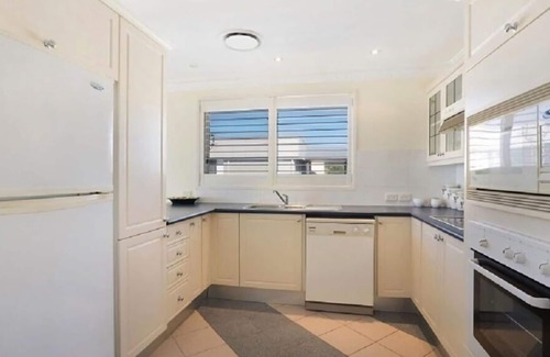 Umina Beach Apartment | Ocean View on the Esplanade