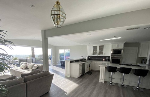 Fire Mountain House | Ocean View Poolside Retreat