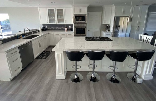 Fire Mountain House | Ocean View Poolside Retreat