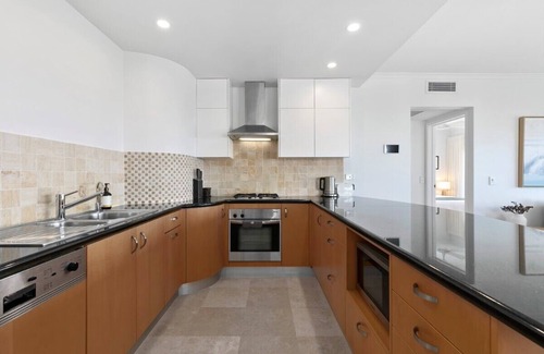 Sunshine Beach Apartment | Ocean Viewpoint - Relax, explore and enjoy.