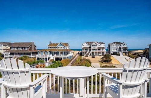 Nags Head House | Ocean views, Close 2 Beach, Pool, Arcade, Hot Tub Arcade, Bikes, Loaded