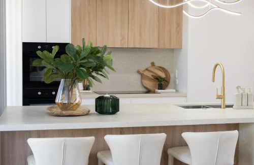 Wurtulla House | Ocean Villa Prime Bokarina Beach Location with Pool