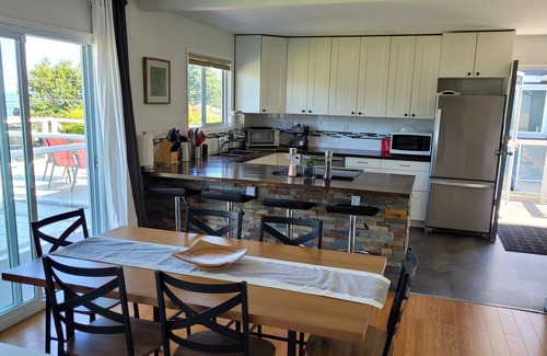 Campbell River House | Ocean Vista in Campbell River