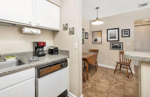 Demere Park House | Ocean Walk T-3