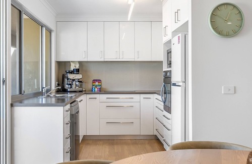 Caloundra Apartment | Oceanfront 3-Bed Retreat with Pool-Steps to Beach