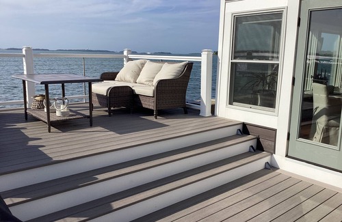 Quincy House | Oceanfront 3 bedroom beautiful house in Quincy