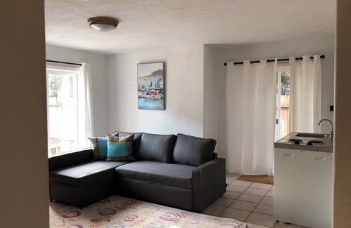 Moss Beach House | Oceanfront 5-bedroom vacation home just 25 minutes from San Francisco Bay