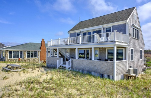 Sagamore Beach House | Oceanfront at Sagamore Beach, Updated Home with Gorgeous Views