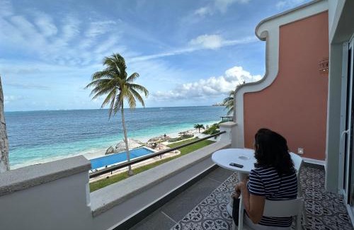 Zona Hotelera Apartment | Oceanfront Boutique Suites & Studios in Cancun - Casa Playa Tortugas
