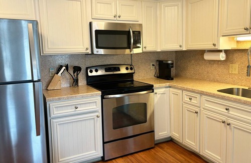 Beach Haven Apartment | Oceanfront condo with ocean view