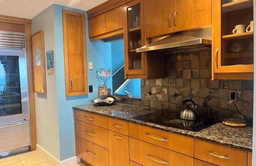 North Shores Condo | Oceanfront Getaway: 2BR Condo w/Private Beach & Pool Near Cape Henlopen!