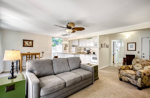 Honokowai Condo | Oceanfront Getaway w/a Furnished Patio, Shared, Outdoor Pool, & Free WiFi