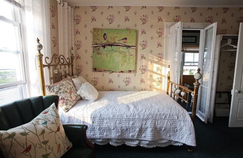 Ocean Grove House | OCEANFRONT,OCEAN VIEWS π 2 BR SUITE nAugust Weeks Available