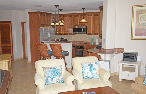 Maho Apartment | Oceanfront Paradise: Luxurious Penthouse with Spectacular Pools and Peloton