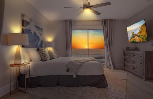 Ocean Beach House | Oceanfront Paradise - Spa, Pet-Friendly, Fast Wifi, Parking & Dream Views