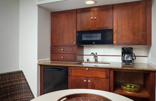 Lihue Resort | Oceanfront - Parlor - Marriott's Kauai Beach Club - Full Resort Access