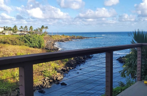 Poipu Apartment | OCEANFRONT Poipu Studio-Honeymoon,AC,View Turtles from Lanai,Free Access to Gym