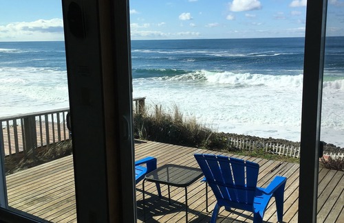 Gleneden Beach House | Oceanfront Remodeled Gleneden home, Great location, Amazing Views, Fireplace.