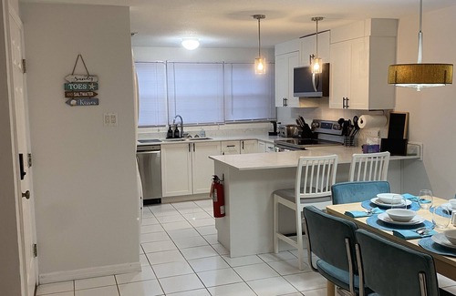 Patricks Island Condo | Oceanfront renovated 2 bd 2.5 bth, pool, boardwalk, easy access to whole island.